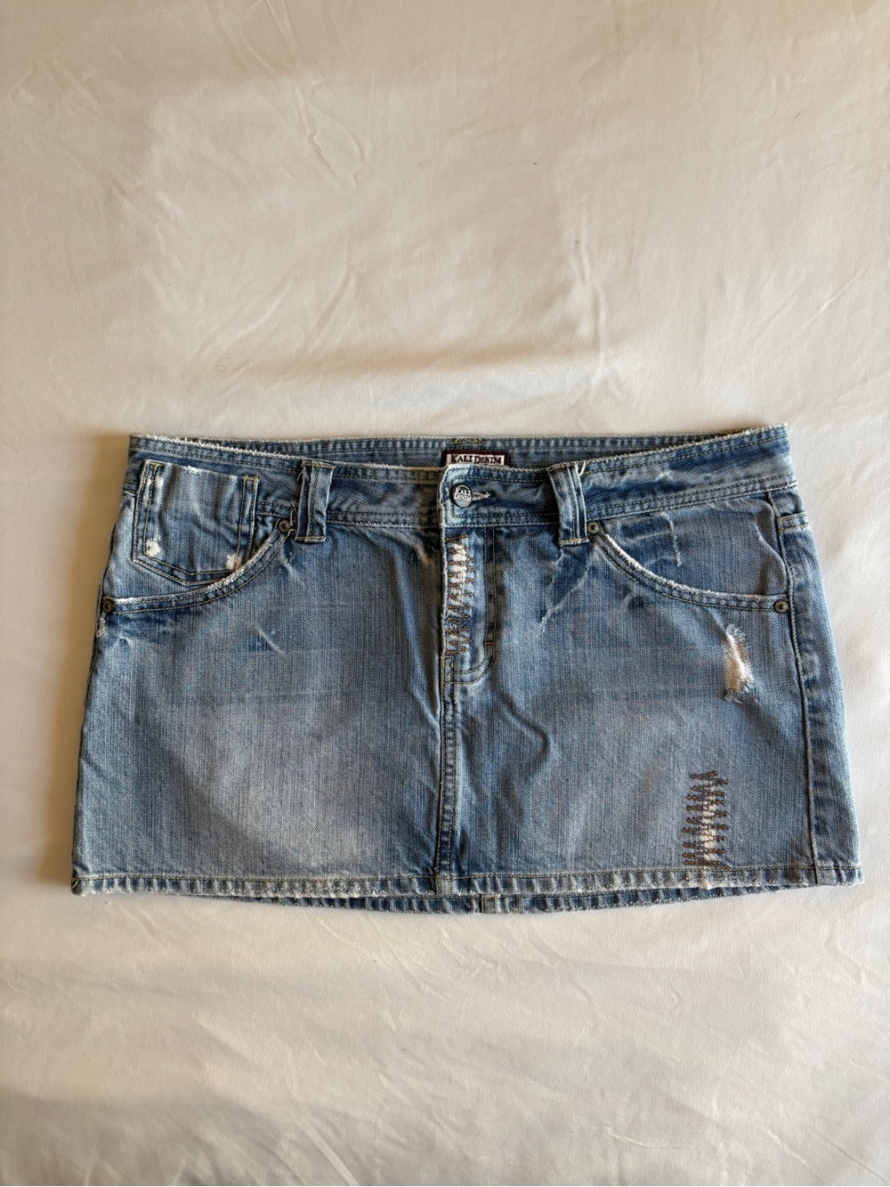 Kali Denim Y2K Low Rise Distressed Light Wash Denim Mini Skirt Vintage